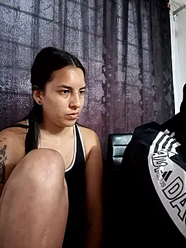 Bonny_Klote live sex cam