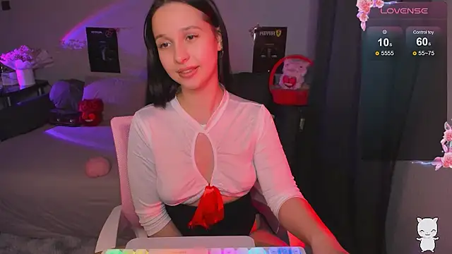 BabyMooon live sex cam