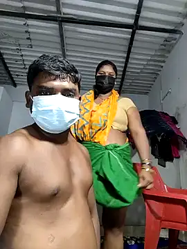 Desicouple1706's cam snapshot