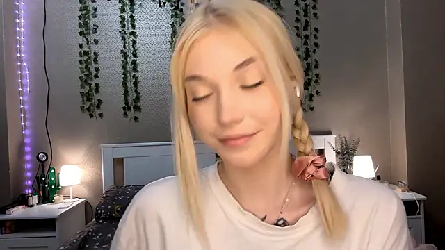 LlsabethHaze's cam snapshot