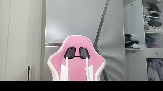 petitebeauty live sex cam