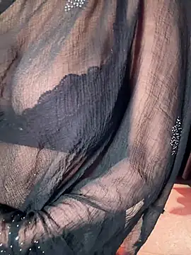 Lucky_Flora's cam snapshot