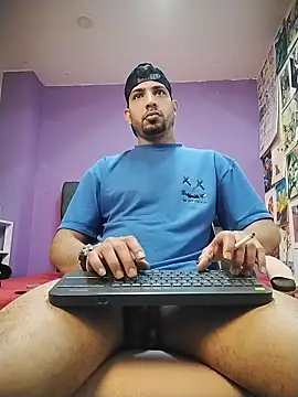 ashtoncooperr's cam snapshot