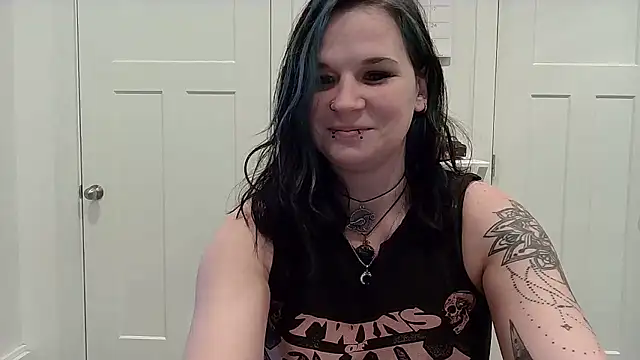 CherryWilde's cam snapshot