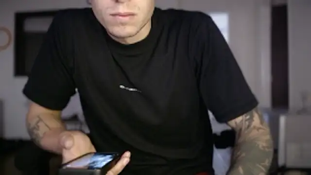 Jamesss__'s cam snapshot