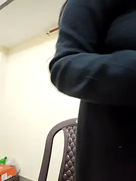 Komal-verma1's cam snapshot