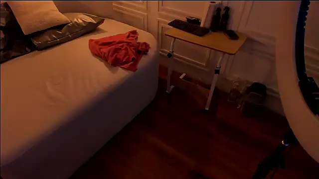 Dafne_Hillss's cam snapshot