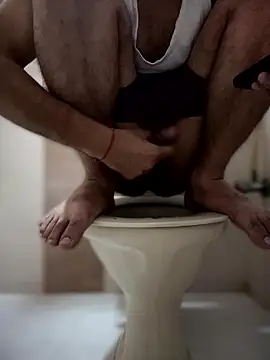 DesiHotBoy69's cam snapshot