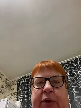 Klio5678 live sex cam