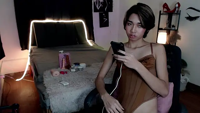 Ivoryhotcummer live sex cam