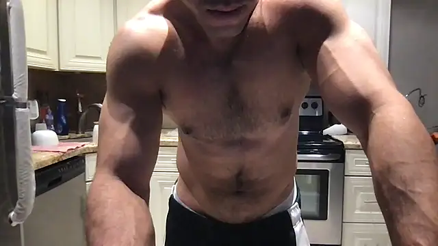 BigGuyMuscle live sex cam