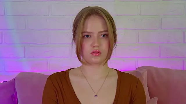 SelinSwarovski's cam snapshot