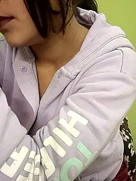 Beautiful_Eye's cam snapshot