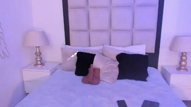 ElisabettaMonroy's cam snapshot