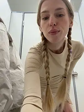 kira_mia's cam snapshot