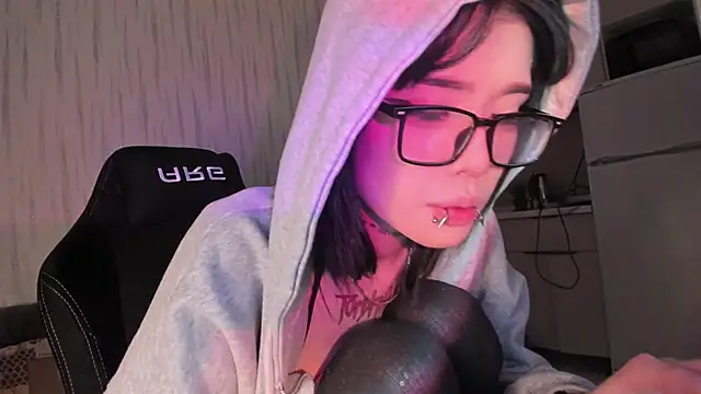 Velvetsky_1's cam snapshot