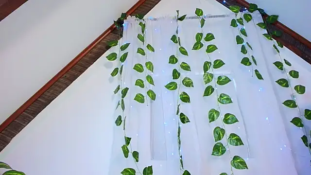 lucia_sweeet's cam snapshot