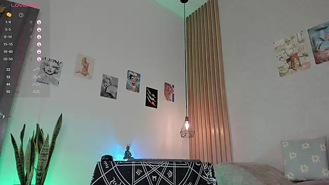 PawgGirl18's cam snapshot