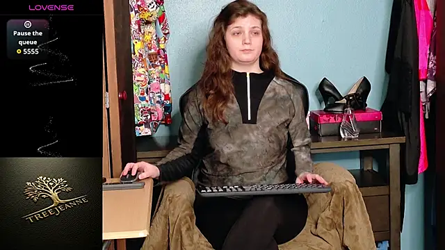 TreeJeanne's cam snapshot