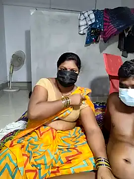 Desicouple1706's cam snapshot