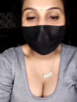 Horny_Shalu live sex cam