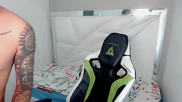 Brayan_lopezz's cam snapshot