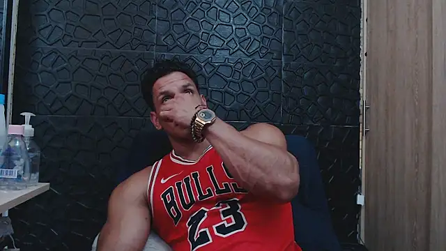 viktor_herrera's cam snapshot