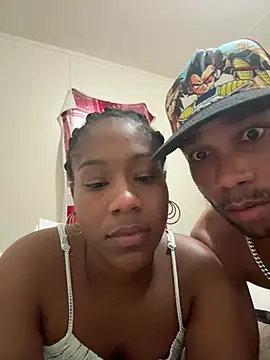 Luisachanel29 live sex cam