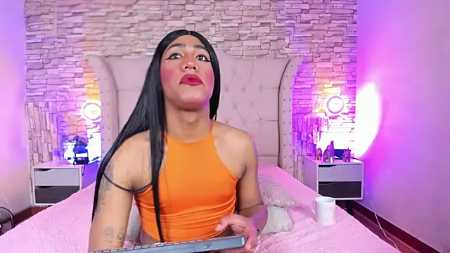 Lucia-sex live sex cam