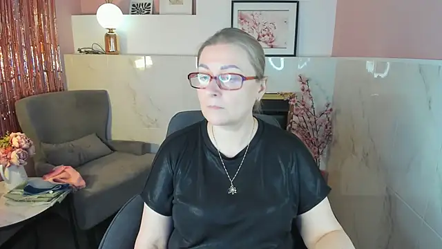 AlexandraKind live sex cam