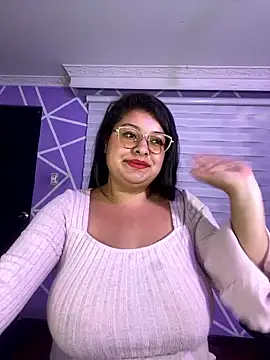 MiiaaJoness's cam snapshot