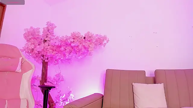 Doll_Isa_ live sex cam