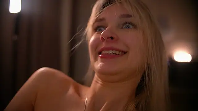 hereandnows_ live sex cam