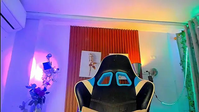 Darwin_mayo live sex cam