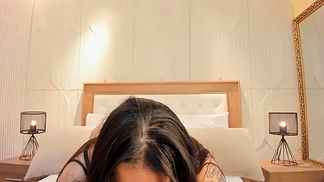 SophieCurves's cam snapshot