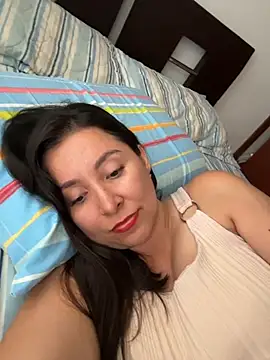 emely_sexx20 live sex cam