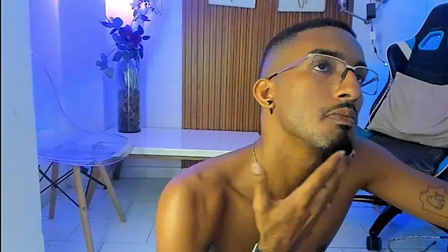 Darwin_mayo live sex cam