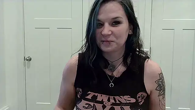 CherryWilde's cam snapshot