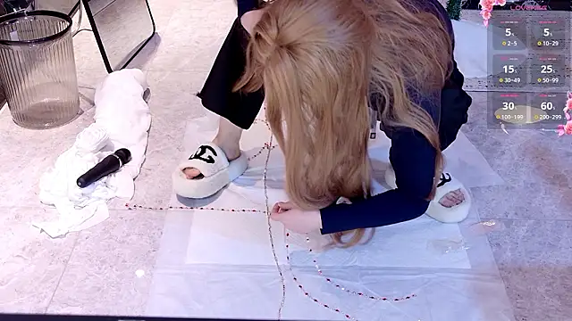 Alien1227 live sex cam