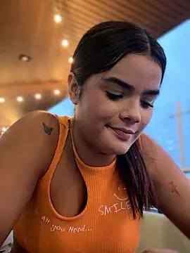 Kaily_Sweet16's cam snapshot