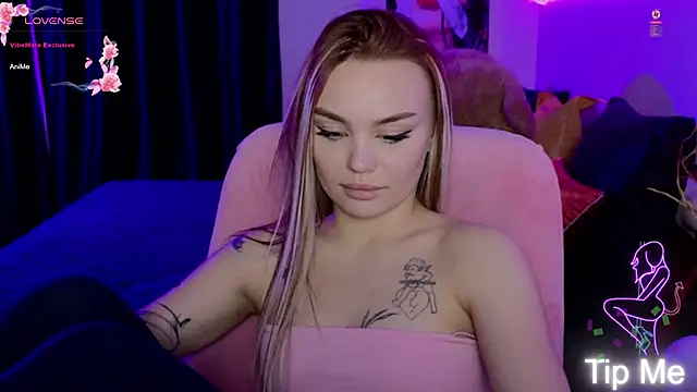 KitsyMoore's cam snapshot