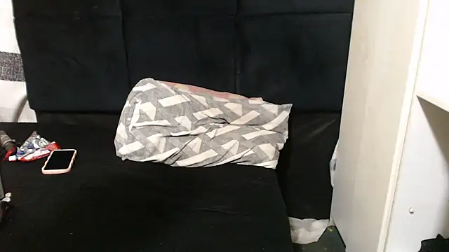 SweetHotBabby18 live sex cam