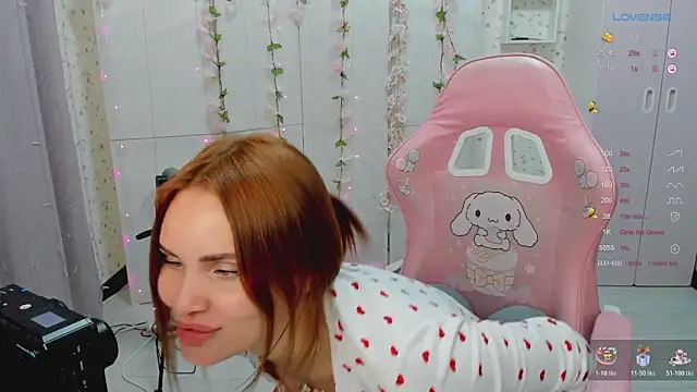 AnitaTeasing's cam snapshot