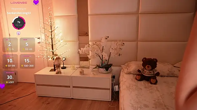 Lilly_Colins live sex cam