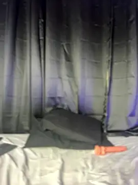 LeslyCooper1's cam snapshot