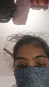 SexyDeepika2311's cam snapshot