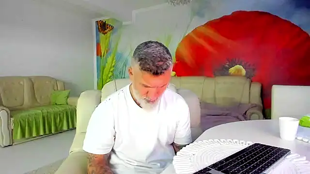 BlowMyXXL's cam snapshot