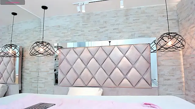 celene_midnight live sex cam