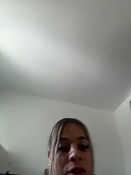 lanahot-77 live sex cam