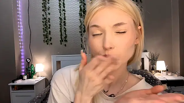 LlsabethHaze's cam snapshot